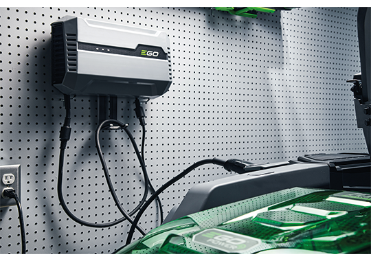 ACCESSOIRES ET CONSOMMABLES - BATTERIE - Chargeur Mural Zero Turn Ego CHV1600E
