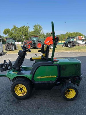 Tondeuse autoportée John Deere JOHN DEERE 1445