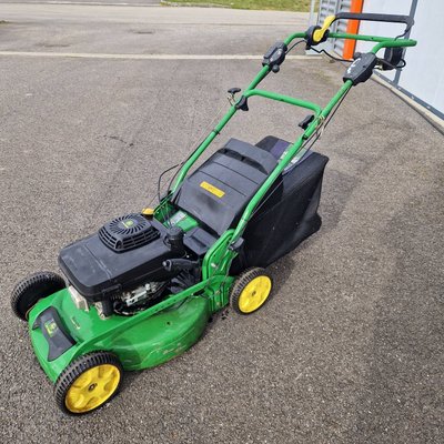 Tondeuse à main John Deere JX90