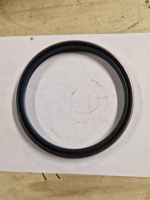 PIECES TRACTEUR PAG* - CONCURENCEE* - JOINT SPI 150*170*13.2 Landini