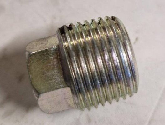 PIECES TRACTEUR PAG* - CAPTIVE* - BOUCHON M18X1.5 CONIQUE Landini