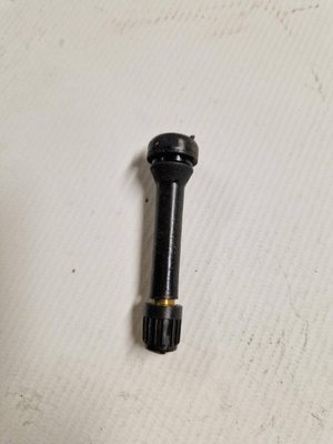 PIECES UNIVERSELLE PAG* - PNEUMATIQUE ROUE* - VALVE TUBELESS