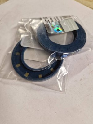PIECES TRACTEUR PAG* - CAPTIVE* - joint spi 35X62X7 Landini