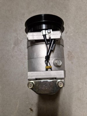 PIECES TRACTEUR PAG* - CONCURENCEE* - COMPRESSEUR DE CLIM Landini