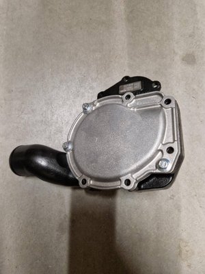 PIECES TRACTEUR PAG* - CONCURENCEE* - POMPE a eau mc cormick