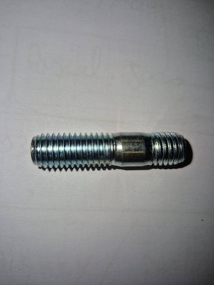 PIECES TRACTEUR PAG* - CAPTIVE* - GOUJON M10 LG42MM LG1 10MM LG2 22MM mc cormick