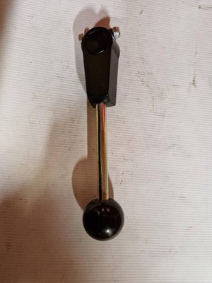 PIECES TECHNIQUES AGRI PAG* - CASTREUSE* - LEVIER DROIT POUR B75 Frema