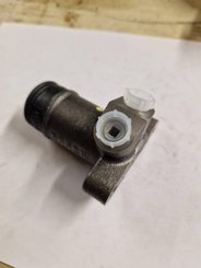 PIECES TRACTEUR PAG* - CONCURENCEE* - CYLINDRE DE ROUE Landini