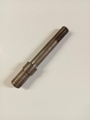 PIECES TECHNIQUES AGRI PAG* - SEMOIR* - AXE DE ROUE FILETEE Lely
