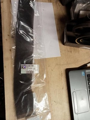 PIECES TRACTEUR PAG* - FILTRATION* - FILTRE MOUSSE NOIR Landini