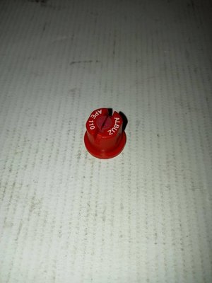 PIECES USURES AGRI PAG* - PULVERISATION* - buse albuz ape110 rouge