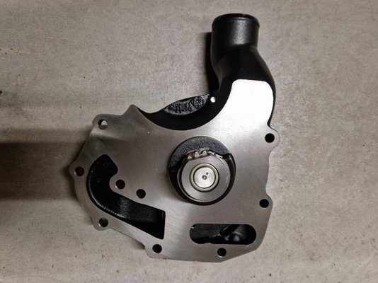 PIECES TRACTEUR PAG* - CONCURENCEE* - POMPE A EAU REX RESTILING Landini