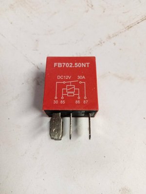 PIECES TRACTEUR PAG* - CAPTIVE* - RELAIS 4 brocheS rouge 12V 30A Landini