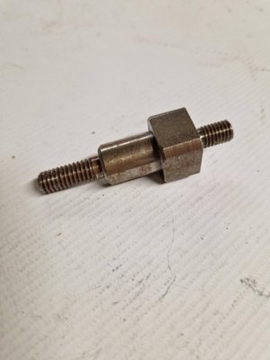 PNEUMATIQUE - ACCESSOIRE - INSERT FEMELLE 8*125