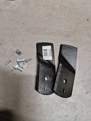 Materiels - STIGA - KIT DE 2 EMBOUTS LAMES (CCW) GGP