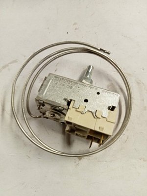 PIECES TRACTEUR PAG* - CONCURENCEE* - THERMOSTAT Landini