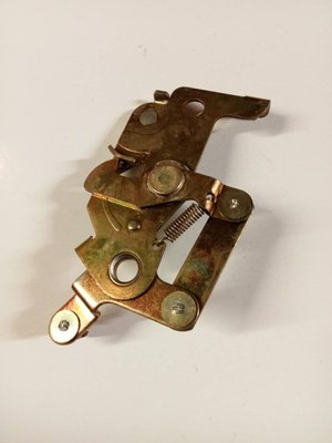 PIECES TRACTEUR PAG* - CONCURENCEE* - SERRURE Landini