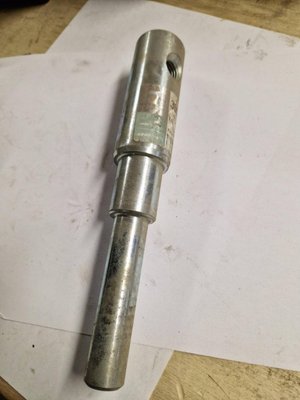 PIECES TRACTEUR PAG* - CONCURENCEE* - AXE Landini