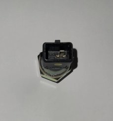 PIECES TRACTEUR PAG* - CONCURENCEE* - MANO CONTACT PRESSION HUILE MOTEUR mc cormick