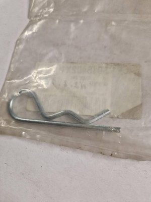 PIECES TRACTEUR PAG* - CAPTIVE* - GOUPILLE BETA 4mm Landini