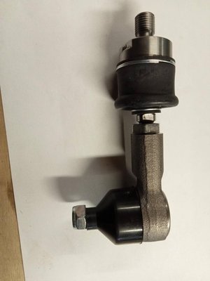 PIECES TRACTEUR PAG* - CONCURENCEE* - ROTULE Landini