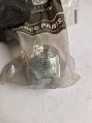 PIECES TRACTEUR PAG* - CAPTIVE* - BOUCHON DE CARTER EMBRAYAGE Landini