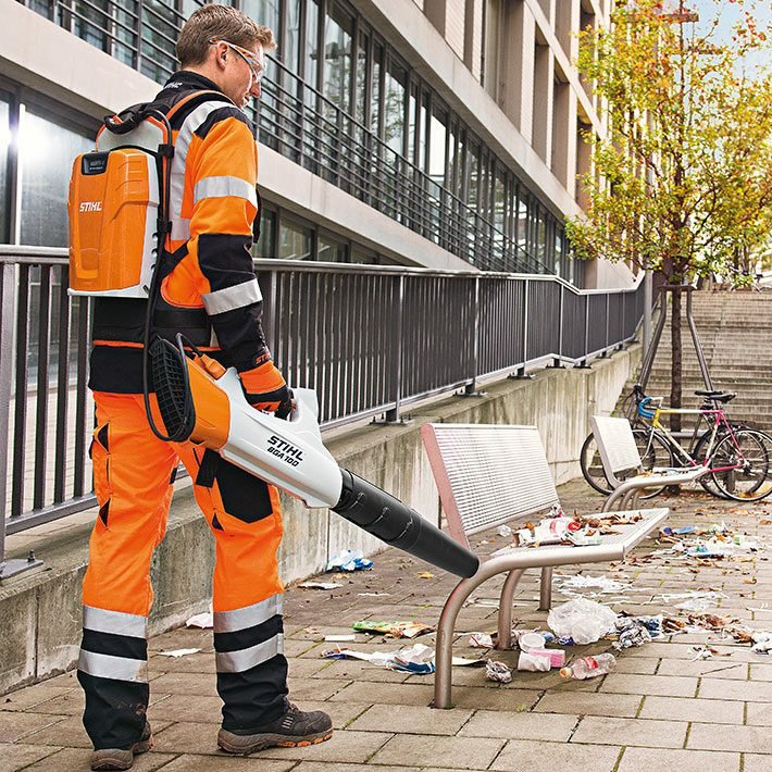 Souffleur à batterie BGA100 NU STIHL