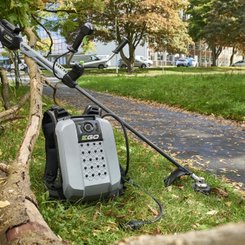 COUPES-HERBES / COUPE-BORDURES / DÉBROUSSAILLEUSES - DEBROUSSAILLEUSE A BATTERIE - Débroussailleuse Ego BCX3800E SANS CHARGEUR NI BATTERIE
