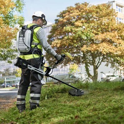 COUPES-HERBES / COUPE-BORDURES / DÉBROUSSAILLEUSES - DEBROUSSAILLEUSE A BATTERIE - Débroussailleuse Ego BCX3800E SANS CHARGEUR NI BATTERIE