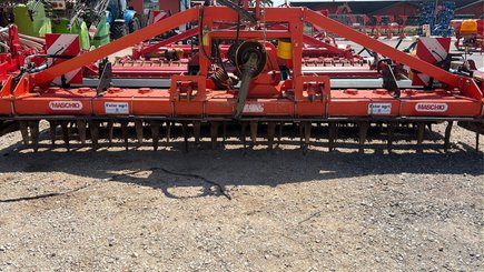 Herse rotative MASCHIO GASPARDO DOMINATOR DM 4000 + ROULEAU PACKER Ø 500 - 3