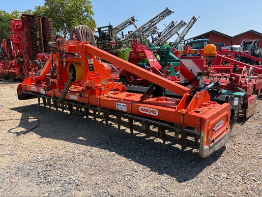 Herse rotative - DOMINATOR DM 4000 + ROULEAU PACKER Ø 500
