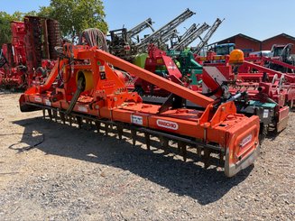 Herse rotative MASCHIO GASPARDO DOMINATOR DM 4000 + ROULEAU PACKER Ø 500 - 1