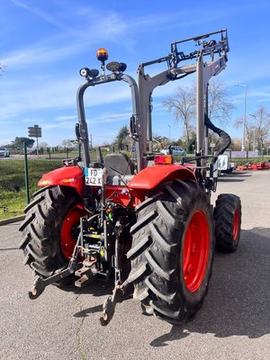Tracteur agricole Kubota M4072