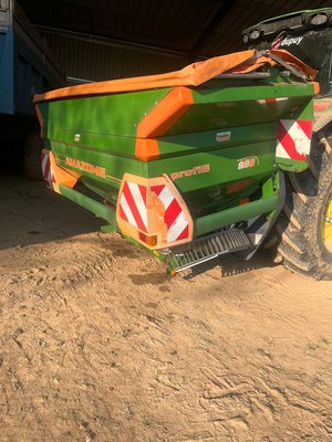 Distributeur d'engrais - ZAMPROFIS