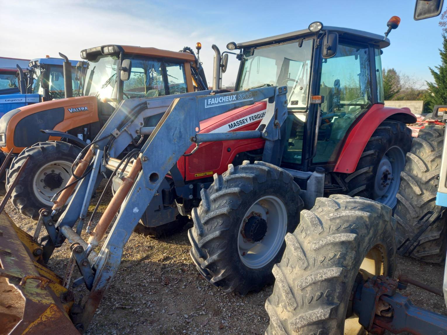Tracteur agricole Tracteur agricole Massey Ferguson 5435