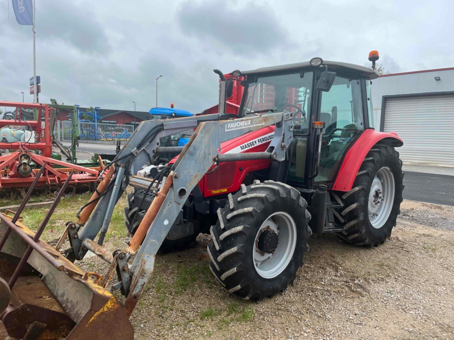 Tracteur agricole Tracteur agricole Massey Ferguson 5435
