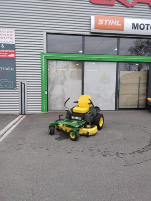 Tondeuse autoportée John Deere Z540R