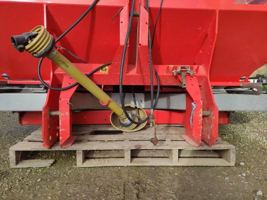 Distributeur d'engrais Kuhn MDS 1131