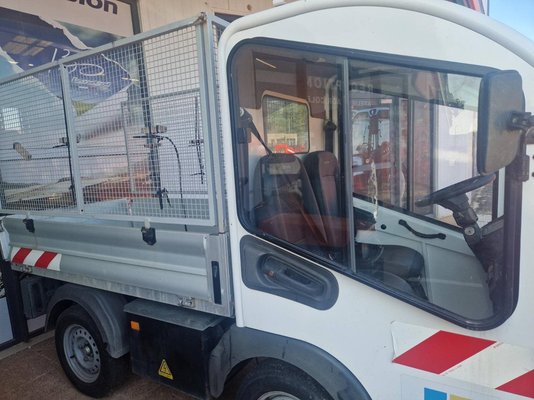 Camion benne Goupil G3