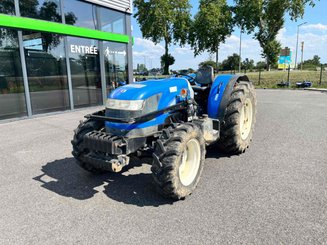 Tracteur fruitier New Holland T4040 - 4
