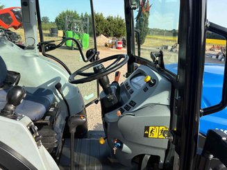 Tracteur fruitier New Holland T4.110 F - 10
