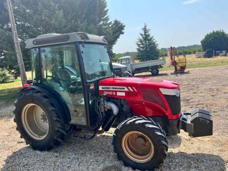 Tracteur fruitier Massey Ferguson 3640 S - 3