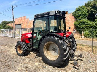 Tracteur fruitier Massey Ferguson 3640 S - 1