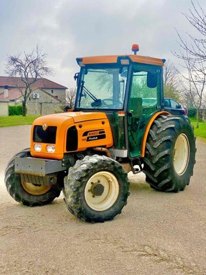 Tracteur fruitier - FRUCTUS 140