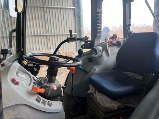 Tracteur agricole New Holland T4.90
