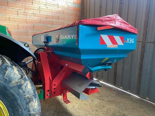 Distributeur d'engrais Sulky X36