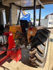 Tracteur agricole Renault 601.4 - 2