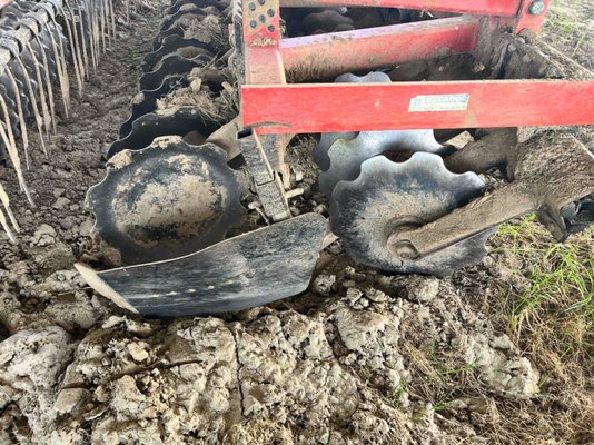 Déchaumeur Quivogne diskator 4m