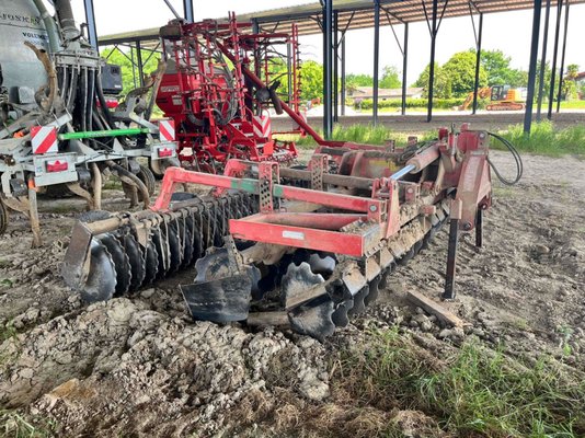 Déchaumeur Quivogne diskator 4m