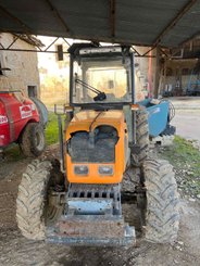 Tracteur fruitier Renault Fructus 140 - 1